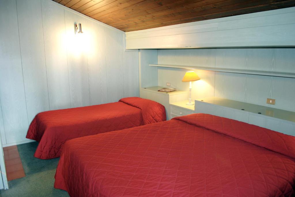 Residence Antares Madonna Δωμάτιο φωτογραφία